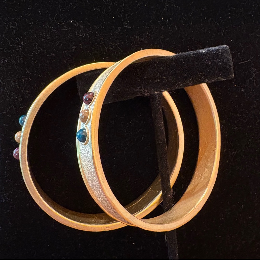 Elegant Gold Bangle Set with Gem Accents